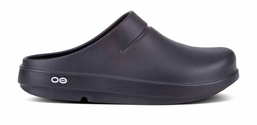 NEW OOFOS unisex oocloog matte clog in black